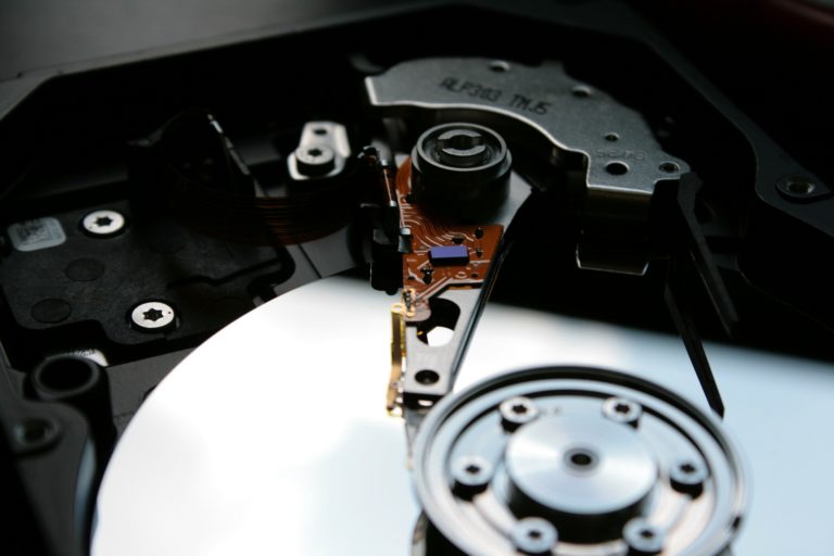 Simptome si tipuri de defectiuni ale unui hard disk